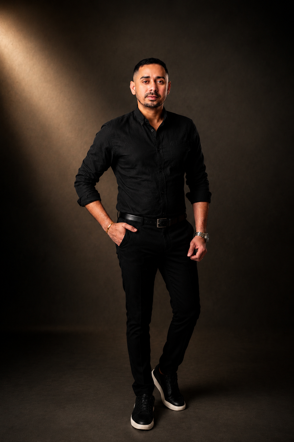 Fundador do CS Cabeleleiros em retrato editorial